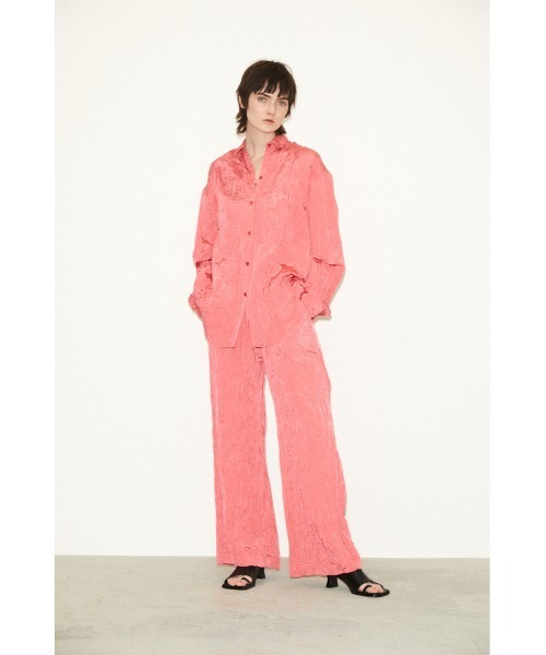 THROW by SLY(スローバイスライ)の「THROW WRINKLE RELAX PT リラックス パンツ(スラックス・レディース・ベージュ/ピンク/グレー・1/2)」の1枚目の写真