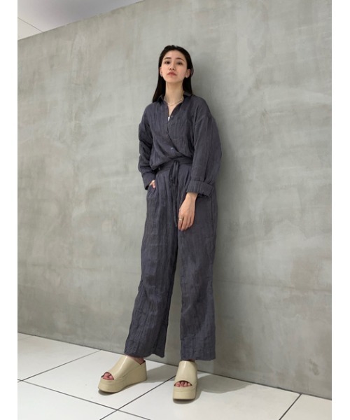 THROW by SLY(スローバイスライ)の「THROW WRINKLE RELAX PT リラックス パンツ(スラックス・レディース・ベージュ/ピンク/グレー・1/2)」の18枚目の写真