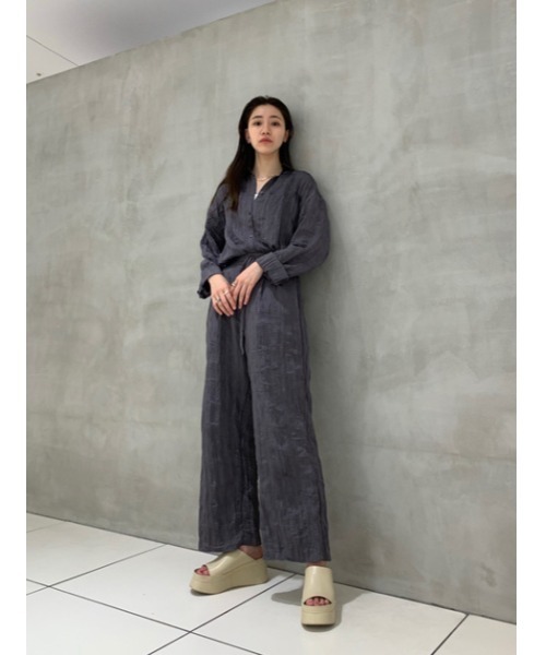 THROW by SLY(スローバイスライ)の「THROW WRINKLE RELAX PT リラックス パンツ(スラックス・レディース・ベージュ/ピンク/グレー・1/2)」の19枚目の写真