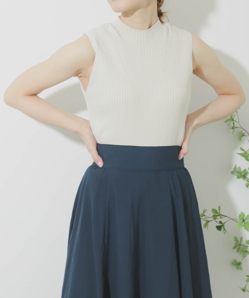 SENSE OF PLACE by URBAN RESEARCH（センスオブプレイスバイアーバンリサーチ）の「デザインリブノースリーブニットトップ（ニット/セーター・レディース・アイボリー/ブラック/ベージュ/グリーン・ONE）」の11枚目の写真