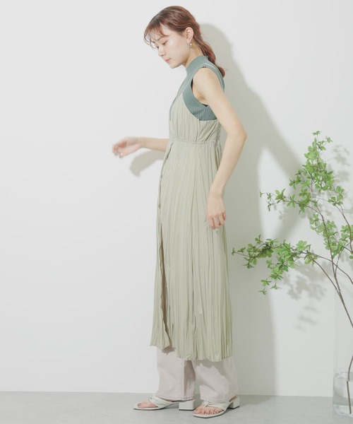 SENSE OF PLACE by URBAN RESEARCH（センスオブプレイスバイアーバンリサーチ）の「デザインリブノースリーブニットトップ（ニット/セーター・レディース・アイボリー/ブラック/ベージュ/グリーン・ONE）」の16枚目の写真