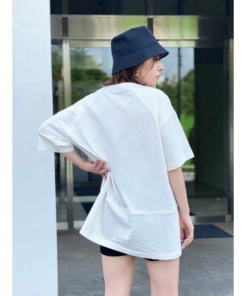 ENVYM（アンビー）の「スウィッチングラインビッグＴ（Tシャツ/カットソー・レディース・ホワイト/ブラック/ベージュ/グリーン・FREE）」の9枚目の写真