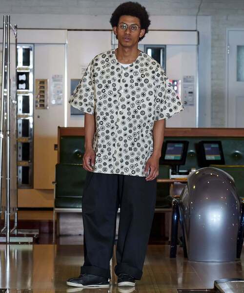 UNPERFECT（アンパーフェクト）の「[WEB限定]UNPERFECT ライオン堂コラボダボシャツ（シャツ/ブラウス・メンズ・ホワイト/ブラック・9）」の6枚目の写真