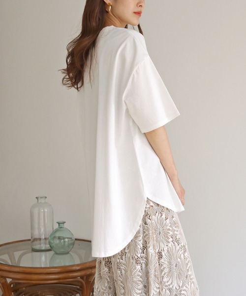 HER CLOSET(ハークローゼット)の「【HERCLOSET】ドライタッチコットン100%ビッグシルエットラウンドヘムTシャツ(Tシャツ/カットソー・レディース・ホワイト/ブラック/ピンク/ブルー/モカ・M)」の1枚目の写真