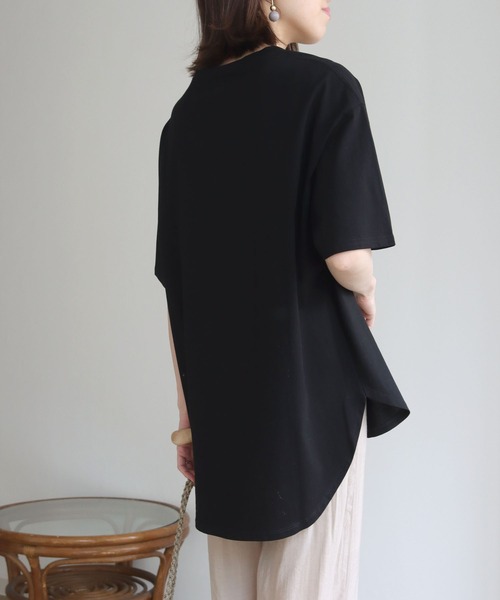 HER CLOSET(ハークローゼット)の「【HERCLOSET】ドライタッチコットン100%ビッグシルエットラウンドヘムTシャツ(Tシャツ/カットソー・レディース・ホワイト/ブラック/ピンク/ブルー/モカ・M)」の17枚目の写真