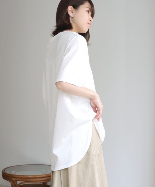 HER CLOSET(ハークローゼット)の「【HERCLOSET】ドライタッチコットン100%ビッグシルエットラウンドヘムTシャツ(Tシャツ/カットソー・レディース・ホワイト/ブラック/ピンク/ブルー/モカ・M)」の6枚目の写真