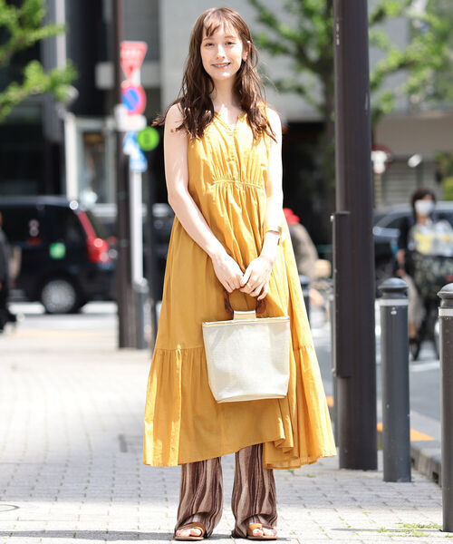 Ray BEAMS（レイビームス）の「Ray BEAMS / サイドヘム ギャザー ワンピース（ワンピース・レディース・ブラック/ブルー/イエロー系その他5・ONE SIZE）」の14枚目の写真