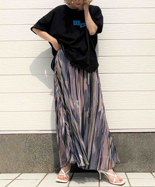 Q（キュー）の「プリントハギTシャツ（Tシャツ/カットソー・レディース・ブラック/ベージュ・MEDIUM）」の7枚目の写真