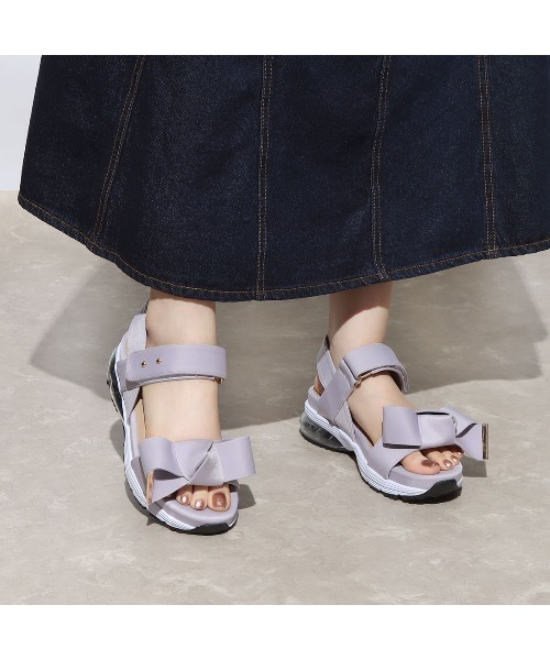 Realta(レアルタ)の「Realta(レアルタ) リボンがかわいいベルクロエアー底スポーツ サンダル(サンダル・レディース・ブラック/ピンク/ネイビー/パープル/アイボリー/グレー/ブルー/ミント・LL/M/S/L)」の1枚目の写真