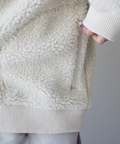 Mark Gonzales（マーク・ゴンザレス）の「【 Mark Gonzales / マークゴンザレス 】 ボアフリース MA-1 ジャケット（MA-1・メンズ・ベージュ/オフホワイト/ブルー・M/L/XL）」の8枚目の写真