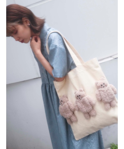 merry jenny(メリージェニー)の「bear bear bear トート(トートバッグ・レディース・ブラック/アイボリー・FREE)」の22枚目の写真