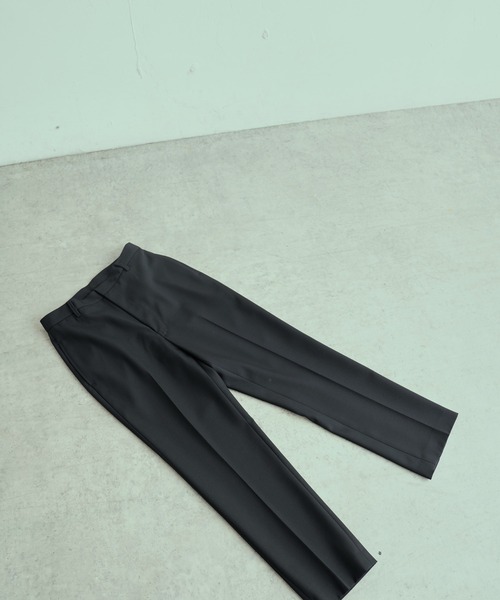 Lui's（ルイス）の「【オリジナルファブリック4×4セットアップシリーズ】 スリムストレートパンツ（スラックス・メンズ・ブラック/ブロンズ・MEDIUM/SMALL）」の3枚目の写真