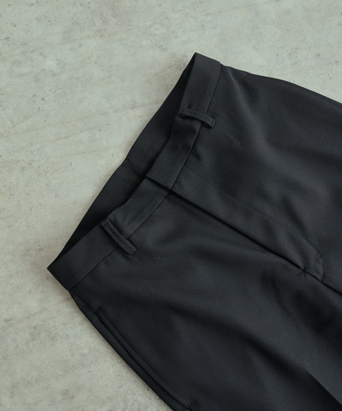 Lui's（ルイス）の「【オリジナルファブリック4×4セットアップシリーズ】 スリムストレートパンツ（スラックス・メンズ・ブラック/ブロンズ・MEDIUM/SMALL）」の4枚目の写真