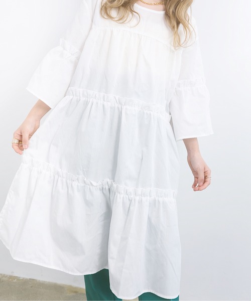 nemne store（ネンネストア）の「お花畑に行くティアードミニワンピース（ワンピース・レディース・オフホワイト/ミント/クリーム・フリー）」の7枚目の写真