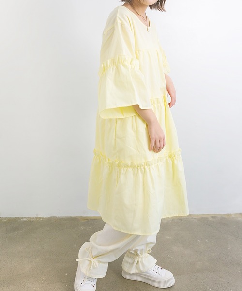 nemne store（ネンネストア）の「お花畑に行くティアードミニワンピース（ワンピース・レディース・オフホワイト/ミント/クリーム・フリー）」の13枚目の写真