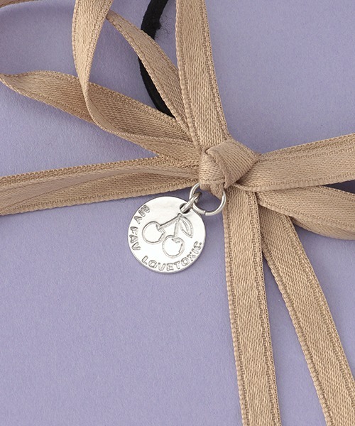 LOVETOXIC（ラブトキシック）の「リボンゴムシュシュ2本SET（その他小物・キッズ・ベージュ/ピンク・FREE）」の5枚目の写真