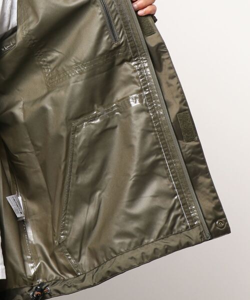 Carhartt(カーハート)の「カーハート ナイロン レイン ジャケット(ナイロンジャケット・メンズ・カーキ/ブラック・M/XL/S/L)」の3枚目の写真