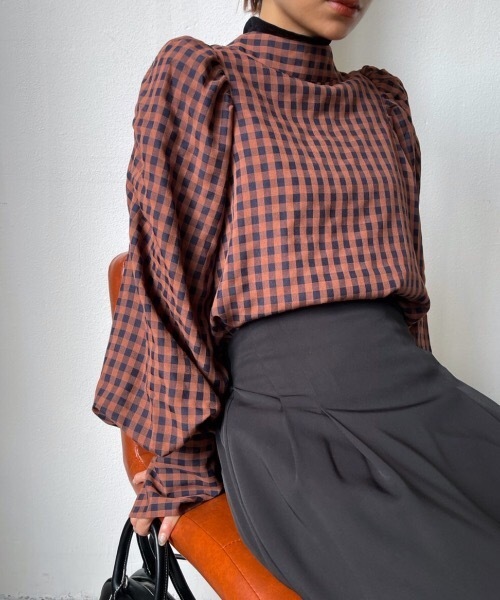 Solace（ソレイス）の「ギンガムチェックパワショルブラウス（シャツ/ブラウス・レディース・ブラウン/マスタード・FREE）」の2枚目の写真