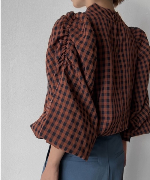 Solace（ソレイス）の「ギンガムチェックパワショルブラウス（シャツ