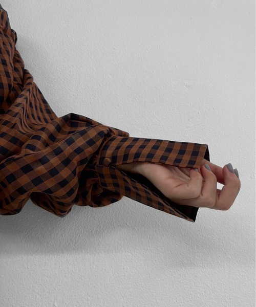 Solace（ソレイス）の「ギンガムチェックパワショルブラウス（シャツ/ブラウス・レディース・ブラウン/マスタード・FREE）」の9枚目の写真