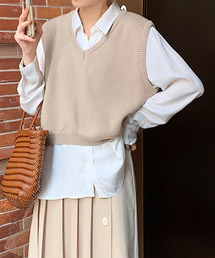 ★ニュアンスカラー　Vネックコンパクトゆるニットベスト