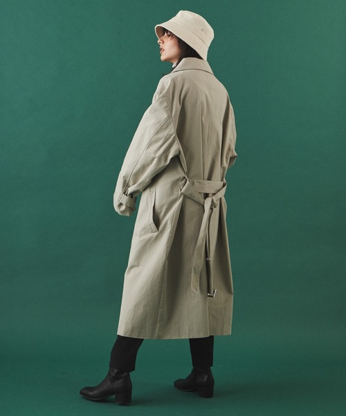 LUCY（ルーシー）の「LUCY/LOOSE W BELTED COAT（トレンチコート・メンズ・ブラック/ベージュ・MEDIUM/LARGE）」の17枚目の写真