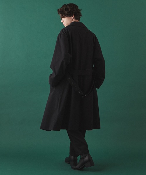 LUCY（ルーシー）の「LUCY/LOOSE W BELTED COAT（トレンチコート・メンズ・ブラック/ベージュ・MEDIUM/LARGE）」の20枚目の写真