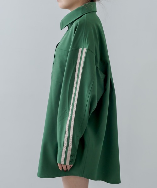 RASVOA(ラスボア)の「2ラインBIGシャツ(シャツ/ブラウス・レディース・グリーン/ブラック・FREE)」の7枚目の写真