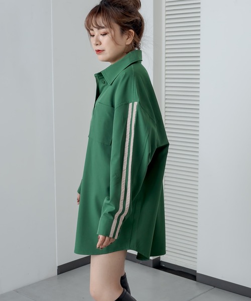 RASVOA(ラスボア)の「2ラインBIGシャツ(シャツ/ブラウス・レディース・グリーン/ブラック・FREE)」の16枚目の写真