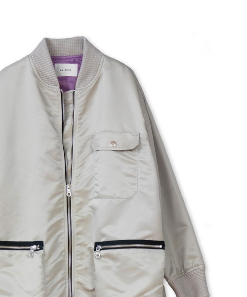 La SRIC（ラスリック）の「La SRIC / ロングMA-1（MA-1・レディース・ブラック/カーキ/グレー・38）」の2枚目の写真