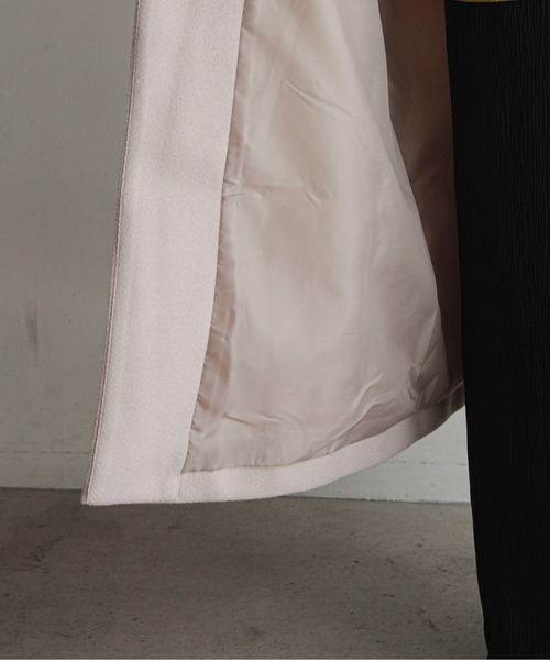 feepur（フェピュール）の「ステンカラーロングコート（ステンカラーコート・レディース・アイボリー/ブラック/モカ・MEDIUM）」の8枚目の写真