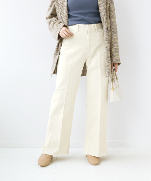 Simplicite（サンプリシテ）の「《追加》スリットワイドデニムパンツ◆（デニムパンツ・レディース・ホワイト/ブラック/ブルー・SMALL/MEDIUM）」の2枚目の写真