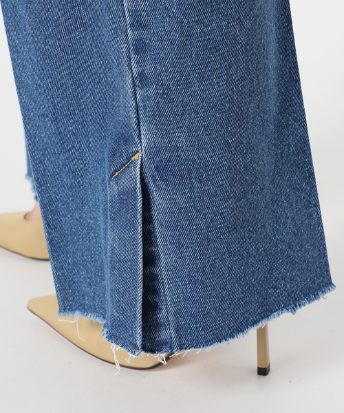 Simplicite（サンプリシテ）の「《追加》スリットワイドデニムパンツ◆（デニムパンツ・レディース・ホワイト/ブラック/ブルー・SMALL/MEDIUM）」の10枚目の写真