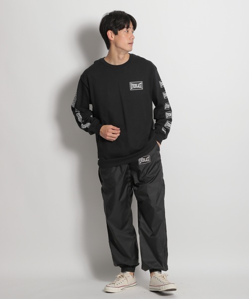 EVERLAST(スポーツ・ライフスタイル)(エバーラスト)の「【EVERLAST(エバーラスト)】ロゴロンT(Tシャツ/カットソー・メンズ・ホワイト/ブラック・MEDIUM/LARGE)」の3枚目の写真
