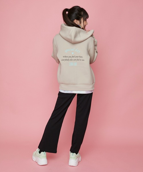 JENNI love（ジェニィラブ）の「センターシームフレアパンツ（その他パンツ・キッズ・カーキ/ベージュ/ブラック・130cm/140cm/150cm/160cm）」の6枚目の写真