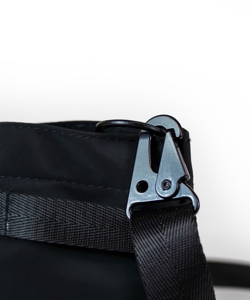 TAIKAN(テイケン)の「【TAIKAN / テイケン】SUKHOI BAG / ショルダーバッグ(ショルダーバッグ・メンズ・ブラック・FREE)」の4枚目の写真