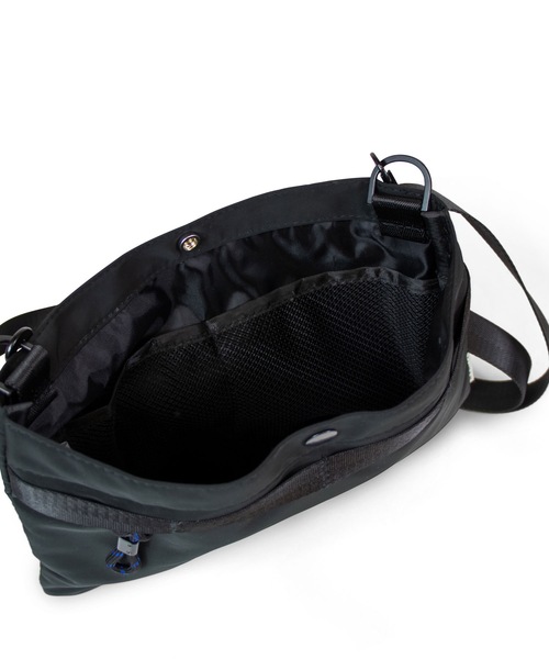 TAIKAN(テイケン)の「【TAIKAN / テイケン】SUKHOI BAG / ショルダーバッグ(ショルダーバッグ・メンズ・ブラック・FREE)」の5枚目の写真