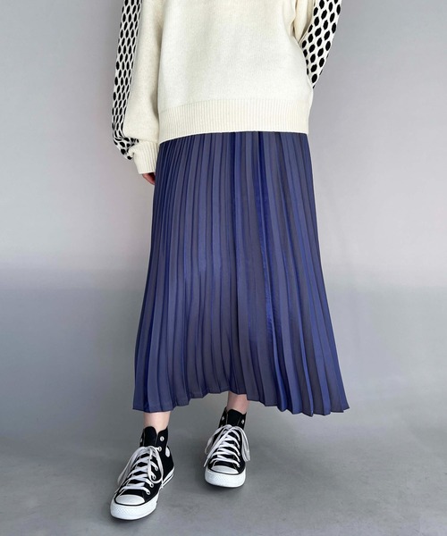 PICCIN（ピッチン）の「メタリックサテンプリーツスカート（スカート・レディース・ブルー/グリーン・M/L）」の2枚目の写真