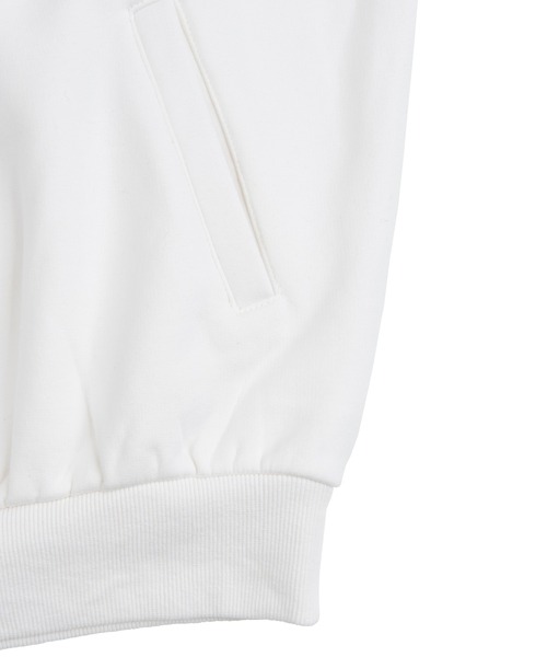 PUNYUS(プニュズ)の「裏起毛ハーフZIPプルオーバー(スウェット・レディース・ホワイト/ブラック/ライトパープル・4/3)」の16枚目の写真