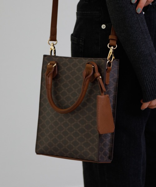 COLONY 2139（コロニートゥーワンスリーナイン）の「モノグラム縦長ミニトートバッグ（トートバッグ・レディース・アイボリー/ブラウン/ベージュ・FREE）」の13枚目の写真