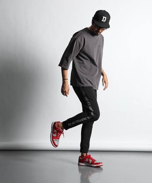 The DUFFER of ST.GEORGE（ザダファーオブセントジョージ）の「ECO FRIENDRY DYEING 3Q SLEEVE TEE：7分袖 オーバーサイズ シンプルTシャツ（Tシャツ/カットソー・メンズ・チャコールグレー/ピンク/ブルーグレー・SMALL/MEDIUM/LARGE/X-LARGE）」の6枚目の写真