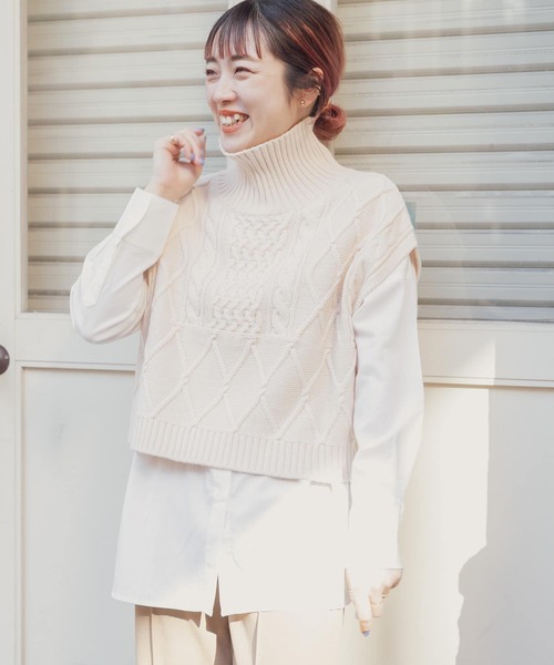 ITEMS URBANRESEARCH（アイテムズ アーバンリサーチ）の「ケーブルショートニットベスト（ベスト・レディース・グレー系その他/マスタード/ブラック・FREE）」の19枚目の写真