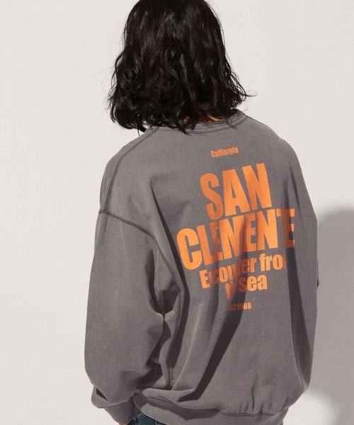 BAYFLOW(ベイフロー)の「スノーウォッシュインレイバックプリントプルオーバー(スウェット・メンズ・ベージュ/オレンジ/チャコール/オフホワイト/ブルー・LARGE/MEDIUM/SMALL)」の16枚目の写真