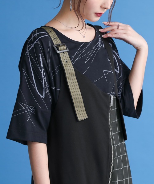 osharewalker（オシャレウォーカー）の「【廃盤】『チェック柄切替アシメサロペット』（サロペット/オーバーオール・レディース・ブラック・1/2）」の13枚目の写真