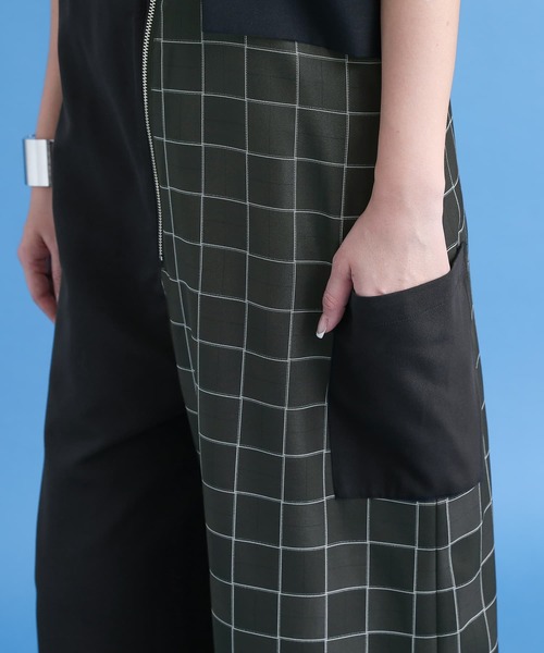 osharewalker（オシャレウォーカー）の「【廃盤】『チェック柄切替アシメサロペット』（サロペット/オーバーオール・レディース・ブラック・1/2）」の16枚目の写真