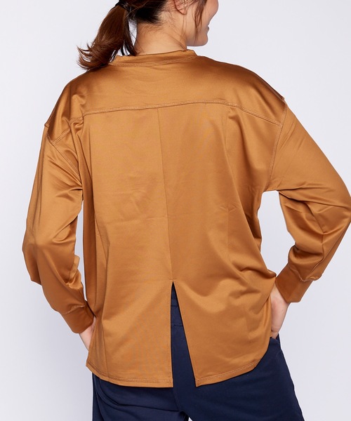 BENETTON (UNITED COLORS OF BENETTON)(ベネトンユナイテッドカラーズオブベネトン)の「【BENETTON:ベネトン】レディース長袖Tシャツ(Tシャツ/カットソー・レディース・ホワイト/ブラック/ネイビー/ブラウン/グレー・MEDIUM/LARGE/X-LARGE)」の15枚目の写真