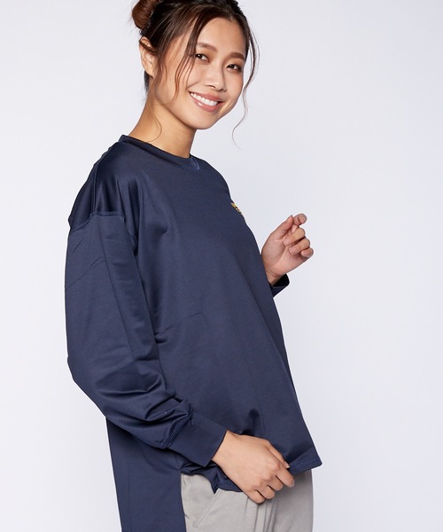 BENETTON (UNITED COLORS OF BENETTON)(ベネトンユナイテッドカラーズオブベネトン)の「【BENETTON:ベネトン】レディース長袖Tシャツ(Tシャツ/カットソー・レディース・ホワイト/ブラック/ネイビー/ブラウン/グレー・MEDIUM/LARGE/X-LARGE)」の12枚目の写真