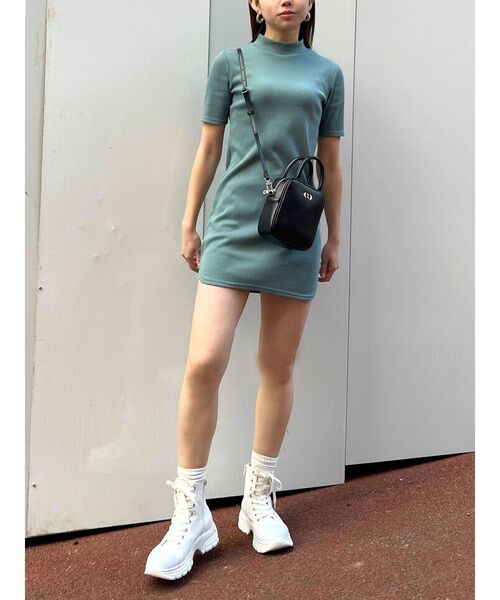 EMODA（エモダ）の「ハイネックフィットリブワンピース（ワンピース・レディース・アイボリー/グレー/ブラック/ブルー・FREE）」の11枚目の写真