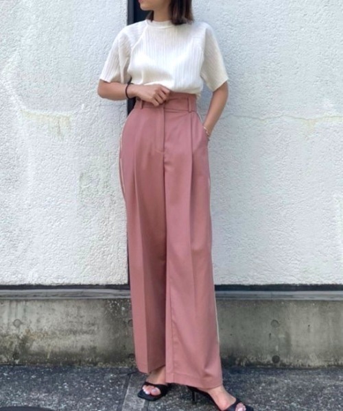 AMAIL(アマイル)の「Piping milk pants(スラックス・レディース・ベージュ/ピンク・S/M)」の1枚目の写真