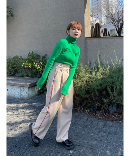 AMAIL(アマイル)の「Piping milk pants(スラックス・レディース・ベージュ/ピンク・S/M)」の5枚目の写真